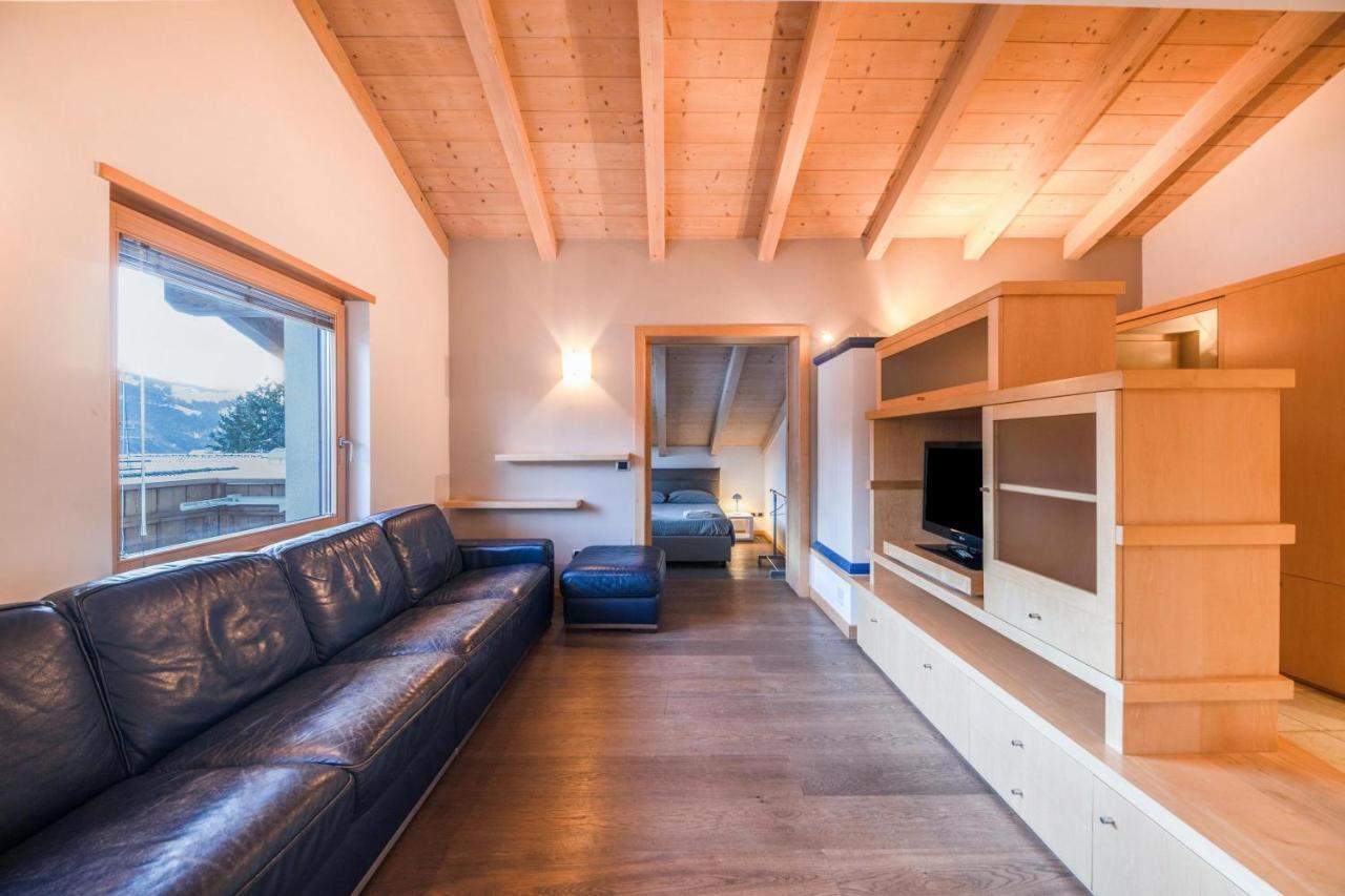 La Pratolina Attico Apartment Castello-Molina di Fiemme Luaran gambar