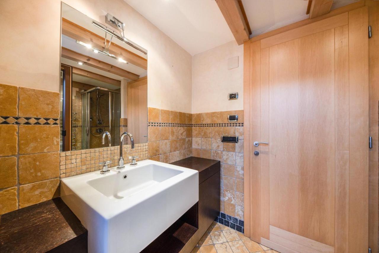 La Pratolina Attico Apartment Castello-Molina di Fiemme Luaran gambar