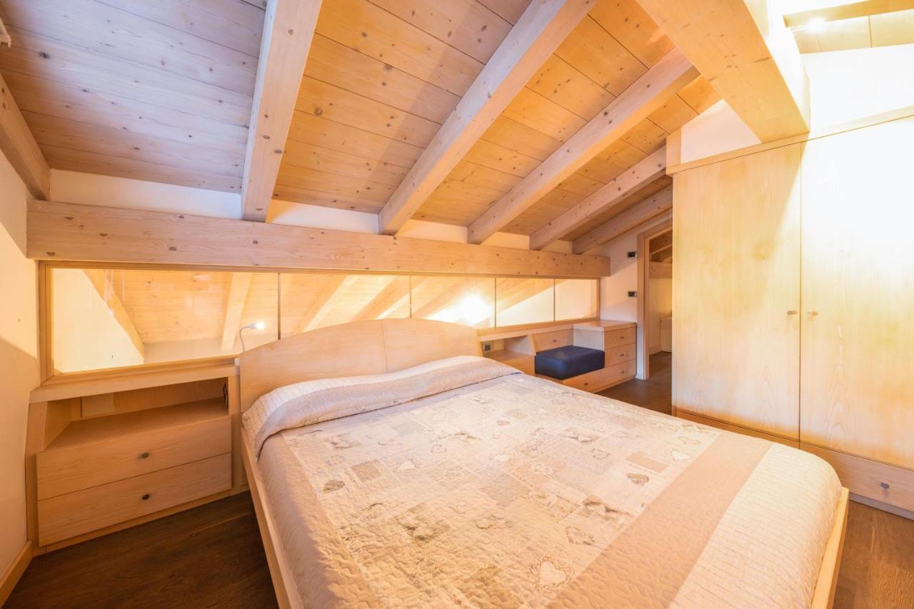 La Pratolina Attico Apartment Castello-Molina di Fiemme Luaran gambar