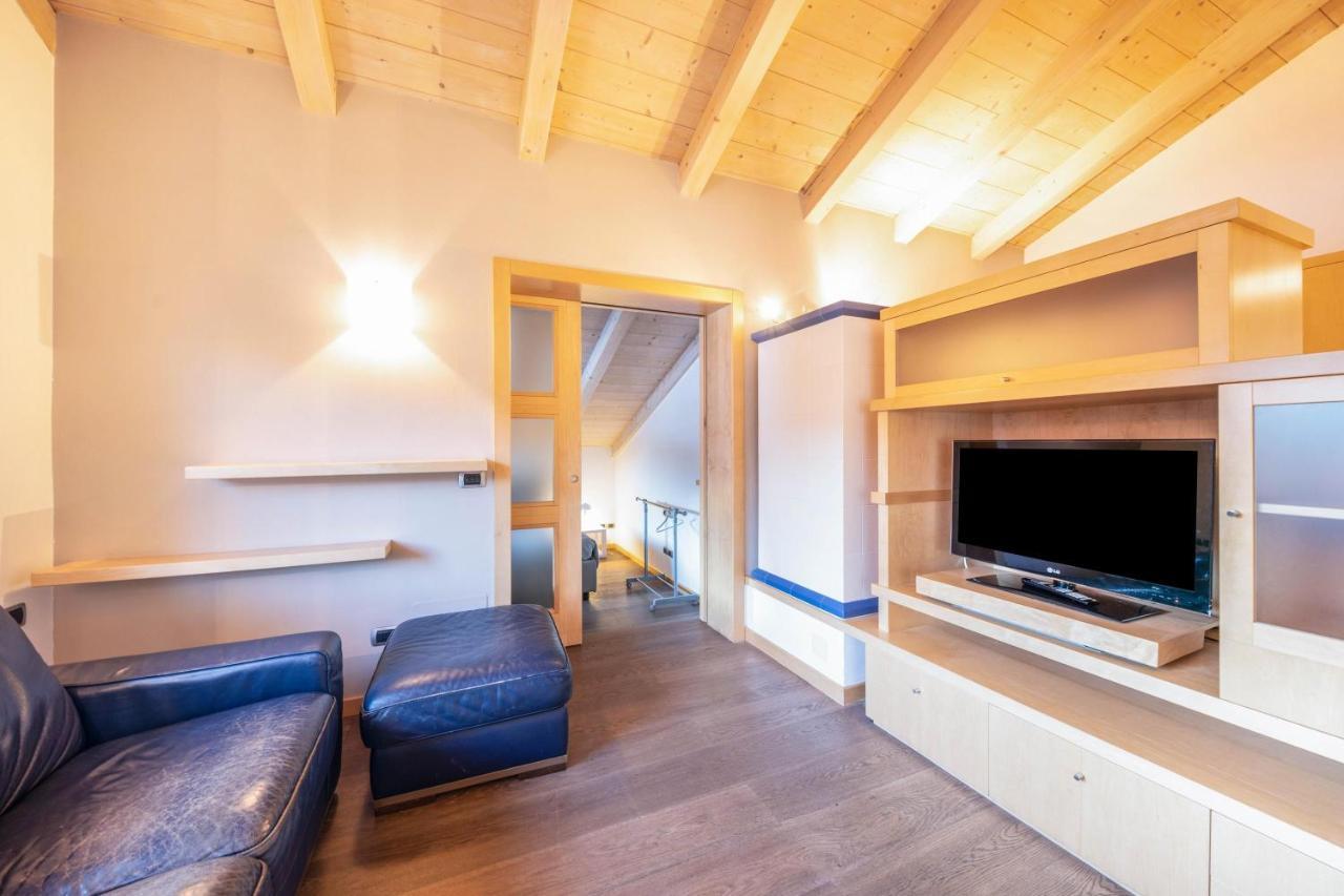 La Pratolina Attico Apartment Castello-Molina di Fiemme Luaran gambar