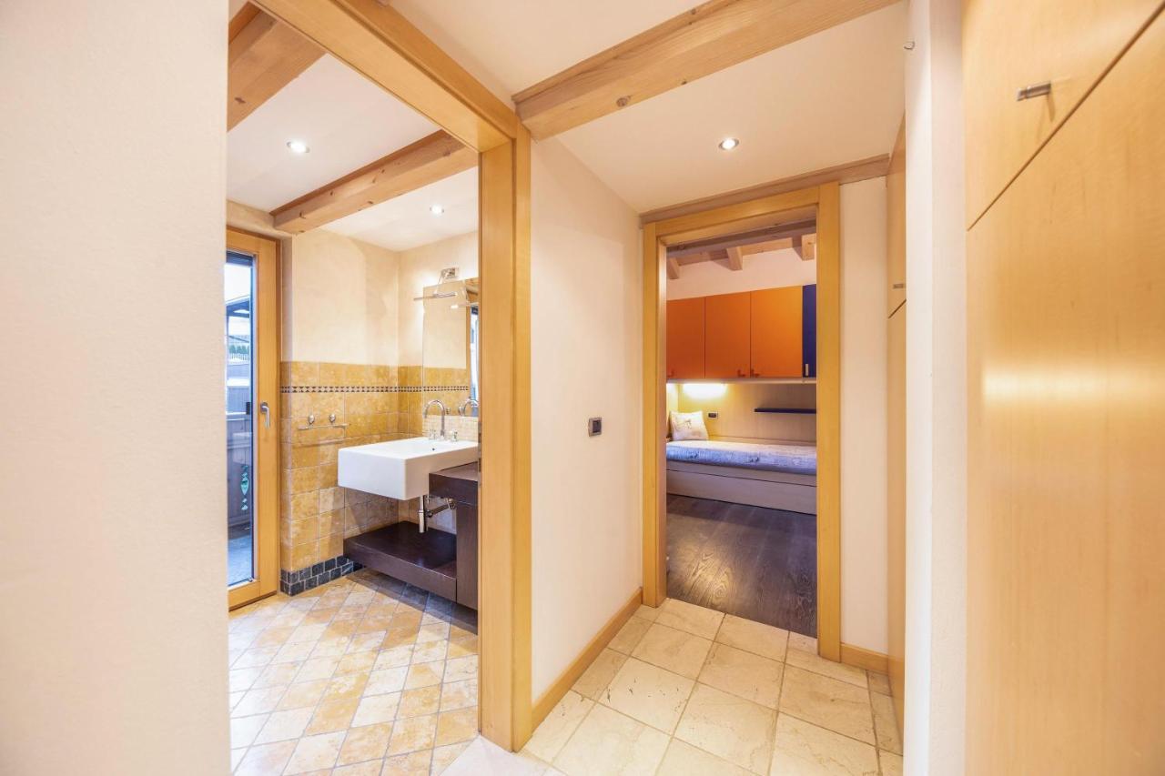 La Pratolina Attico Apartment Castello-Molina di Fiemme Luaran gambar